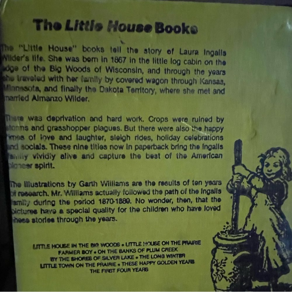 Book Set - Yellow - Picture 4 of 5